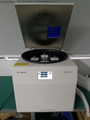 8000r/min 24*5ml Kapazität Niedriggeschwindigkeits-Automatische Zentrifuge GR-600C