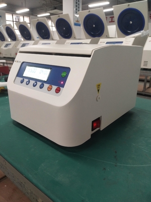 Kleine, hohe Geschwindigkeit Mini-Zentrifuge Max 16500 U/min 24 Platzerröhren