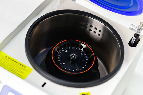 400 ml Hochgeschwindigkeits-Zentrifuge für 48/24/12 Röhren Max 21000 RPM